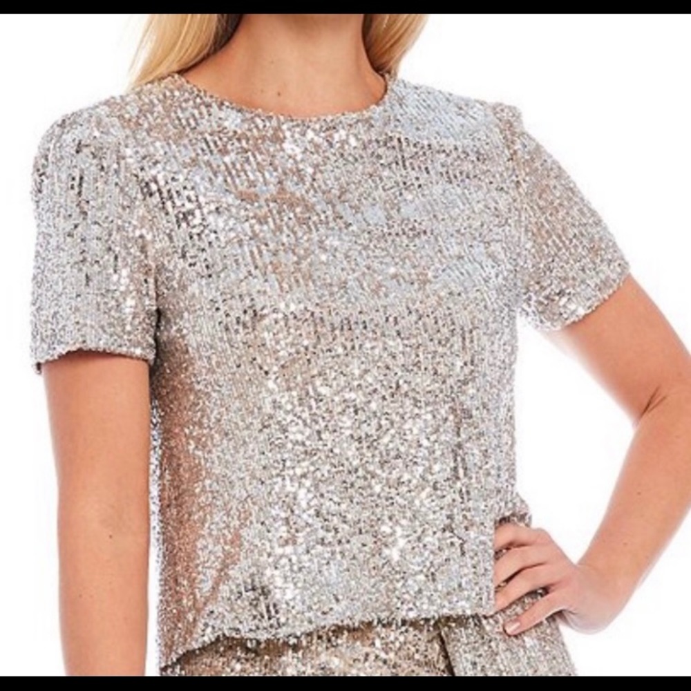 Ladies’ Gianni Bini sequin top